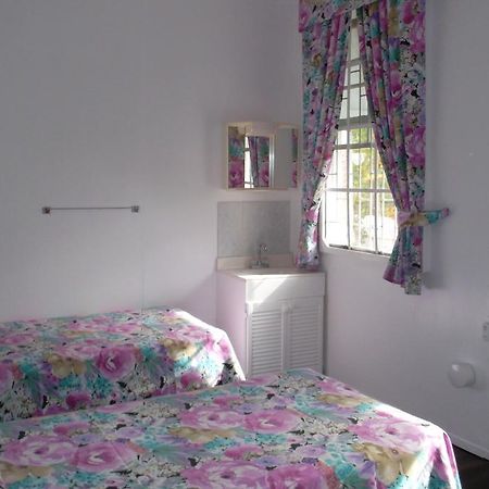 Beach Guest House Cleverdale Bridgetown Buitenkant foto