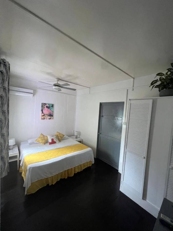 Beach Guest House Cleverdale Bridgetown Buitenkant foto
