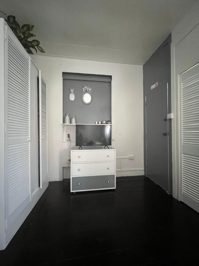 Beach Guest House Cleverdale Bridgetown Buitenkant foto